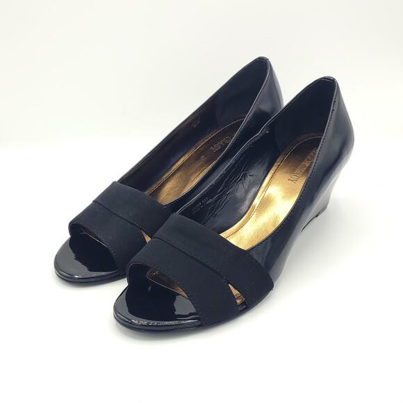 Ellen Tracy patent black peep toe wedges women's size 8.5 - Picture 1 of 10